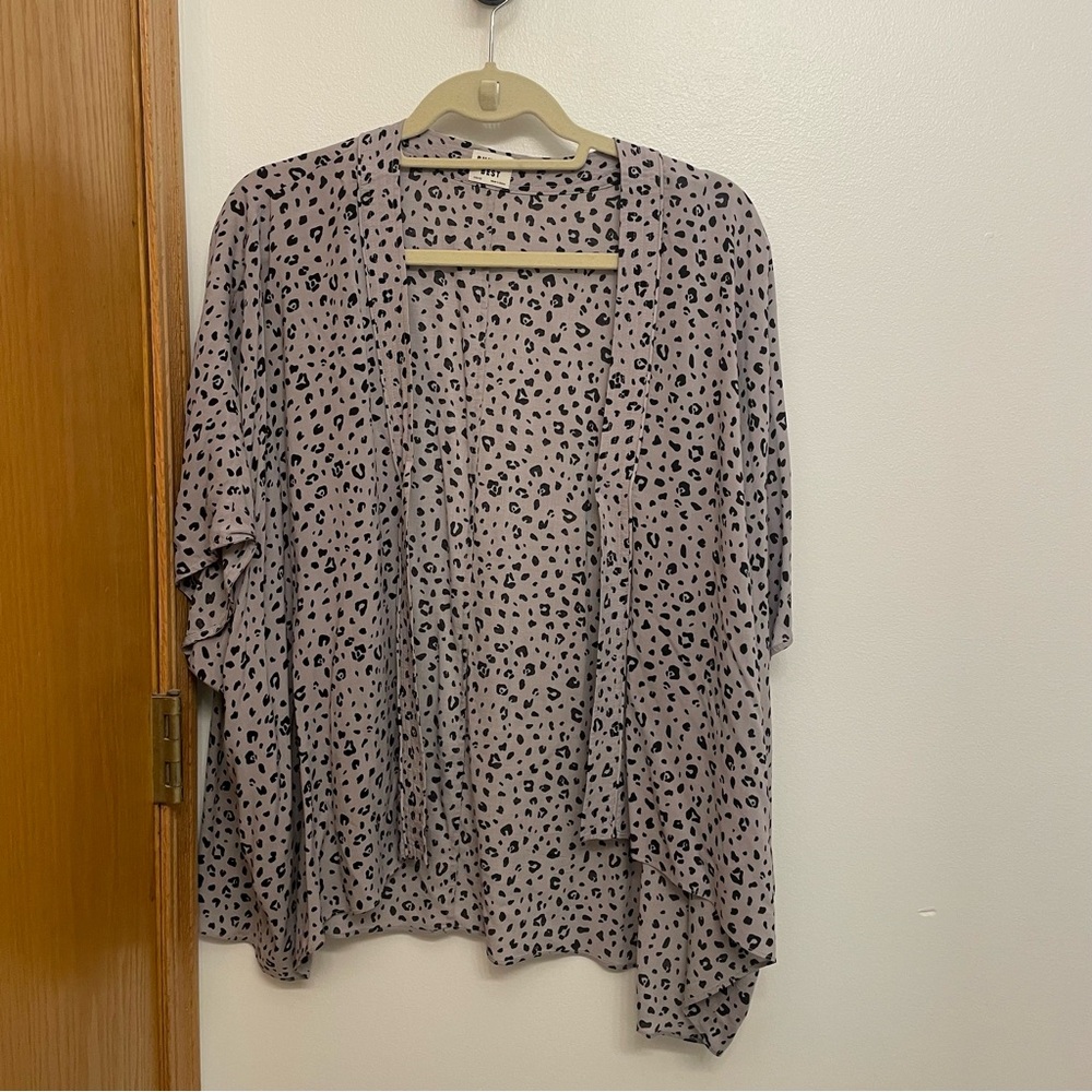 Aritzia Sunday Best Cosima Kimono - Taupe Cheeta Print XXS/XS